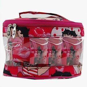 NWOT BETTY BOOP 3 PC COSMETIC BAG SET